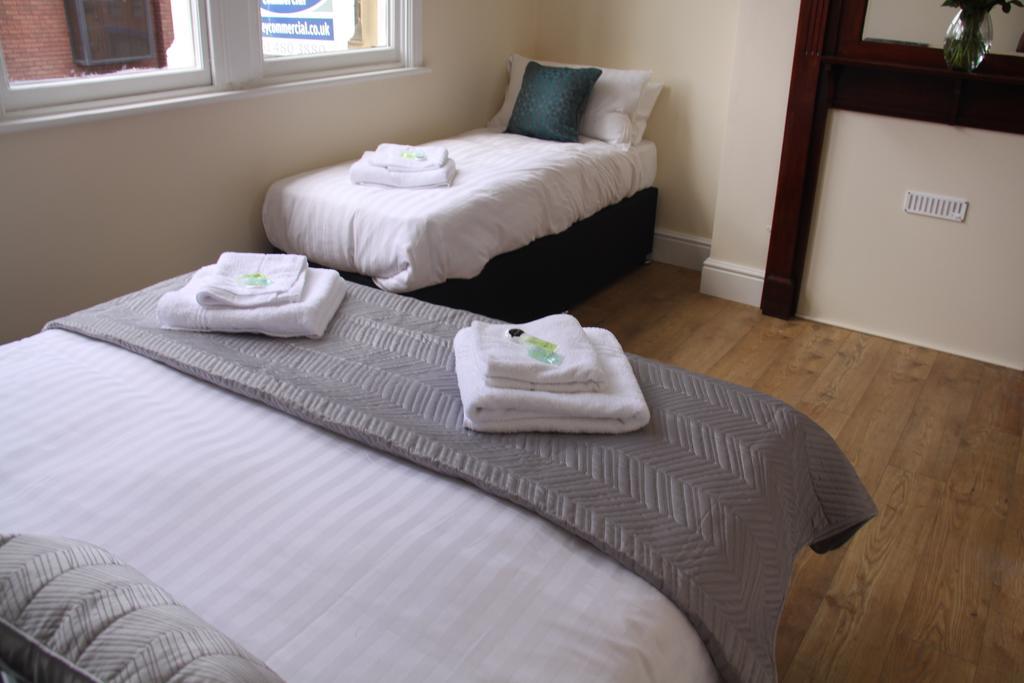 The Salford Apartment Стокпорт Екстериор снимка