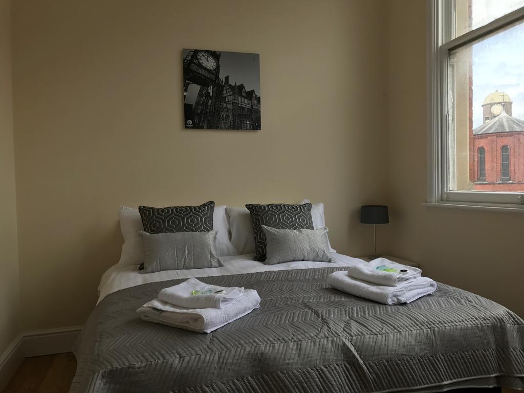 The Salford Apartment Стокпорт Екстериор снимка